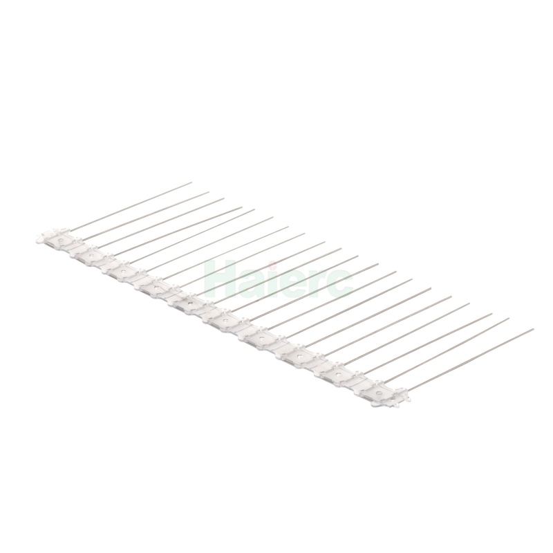 Đinh chống chim bằng thép không gỉ, có đế nhựa, dùng để ngăn ngừa chim bồ câu và các loài chim khác trên tấm pin mặt trời
